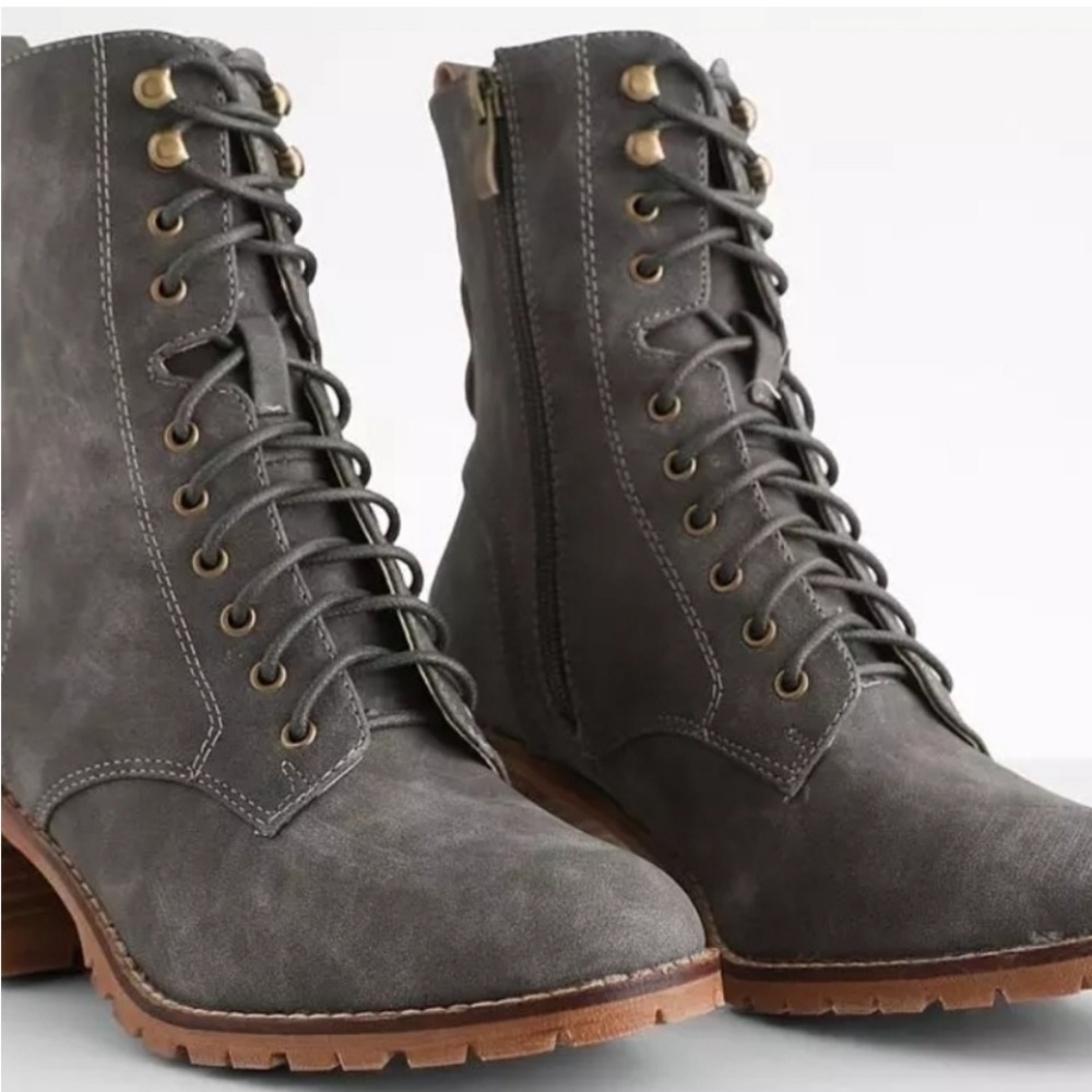 Beast Lace and Zip Side Grey Combat Boots Sz 7.5
